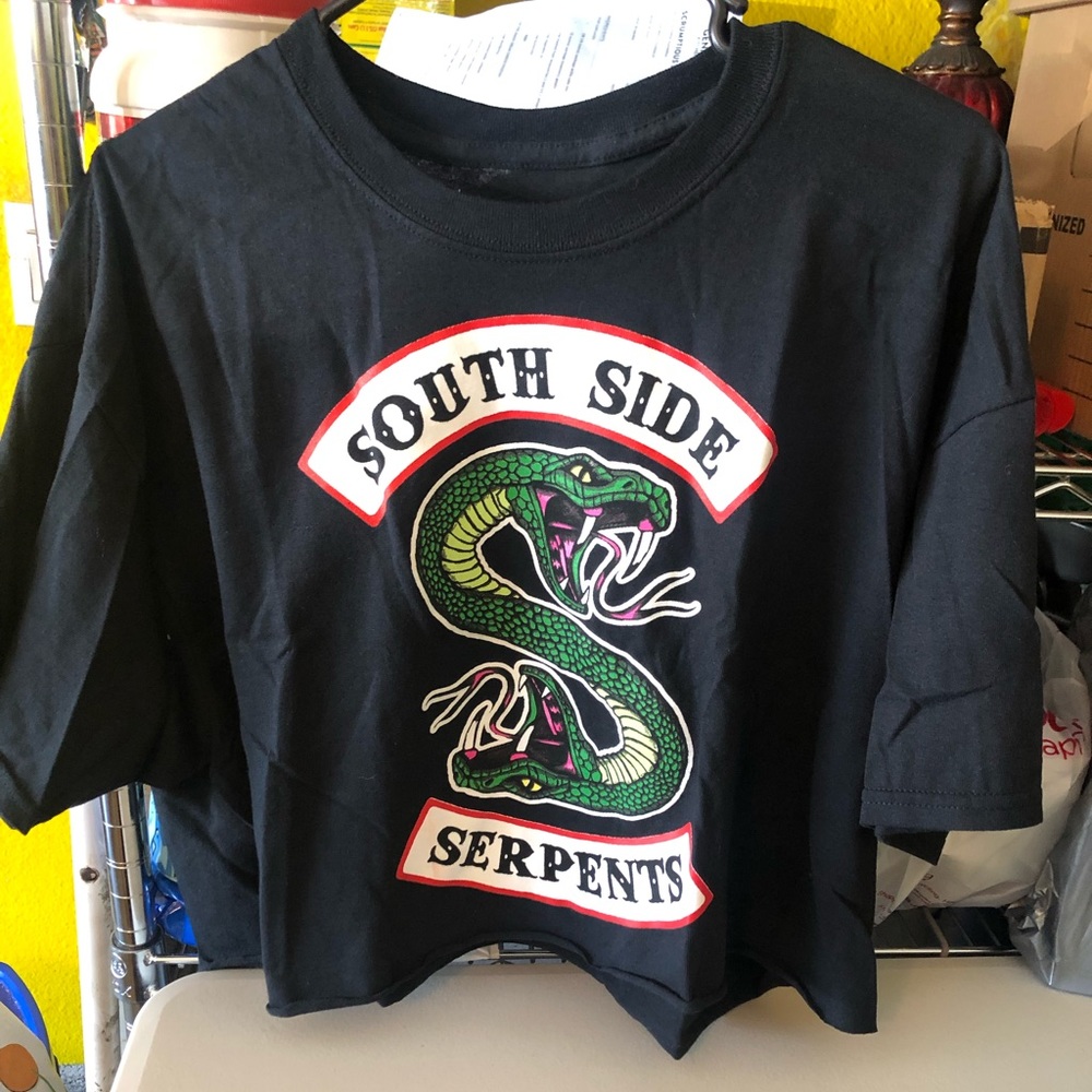 Cropped riverdale shirt